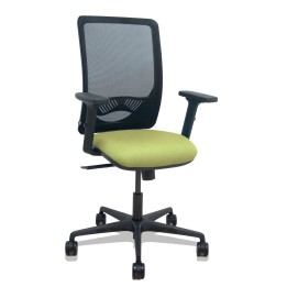 Piqueras y Crespo Silla Zulema sincro malla negra asiento bali verde oliva brazos 2D ruedas 65mm