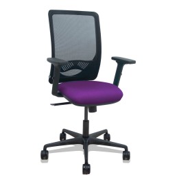 Piqueras y Crespo Silla Zulema sincro malla negra asiento bali morado brazos 2D ruedas 65mm