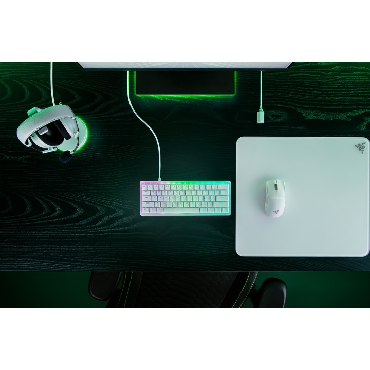 Razer RZ03-04981700-R3M1 teclado Juego USB QWERTY Inglés internacional Blanco