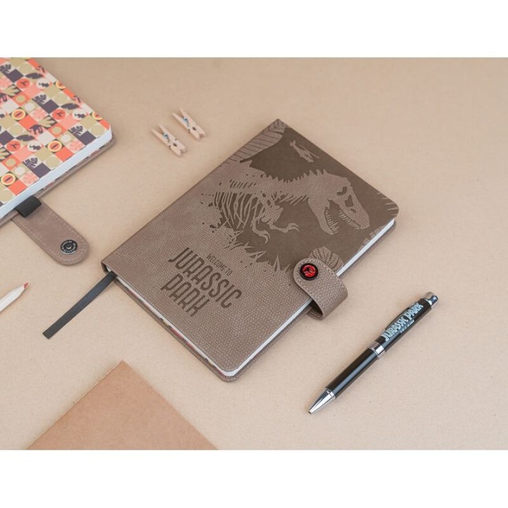 Cuaderno A5 premium + boligrafo proyector Jurassic Park
