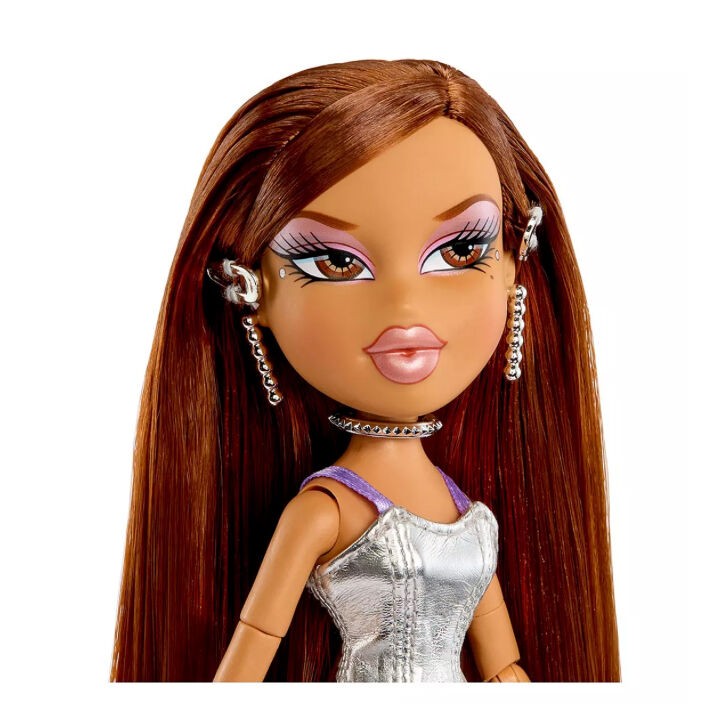Muñeca Yasmin + Charmz Stylin Bratz