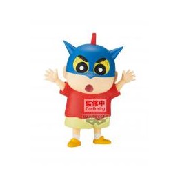 Figura Banpresto Shinchan Shinnosuke Nohara con casco Kamen12cm