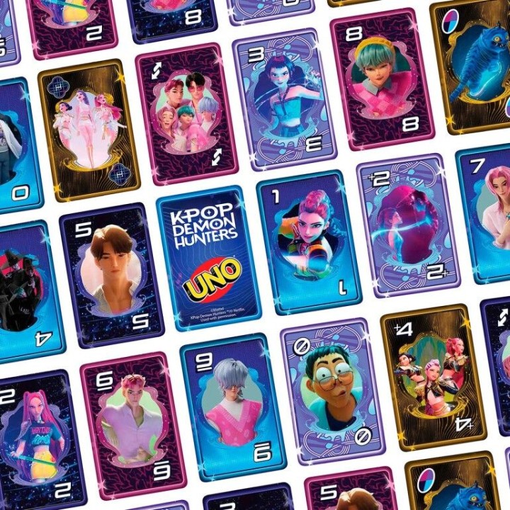 Juego cartas UNO K-Pop Demon Hunters