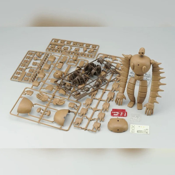 Maqueta Model Kit Robot Soldier Combat version Castle in the Sky